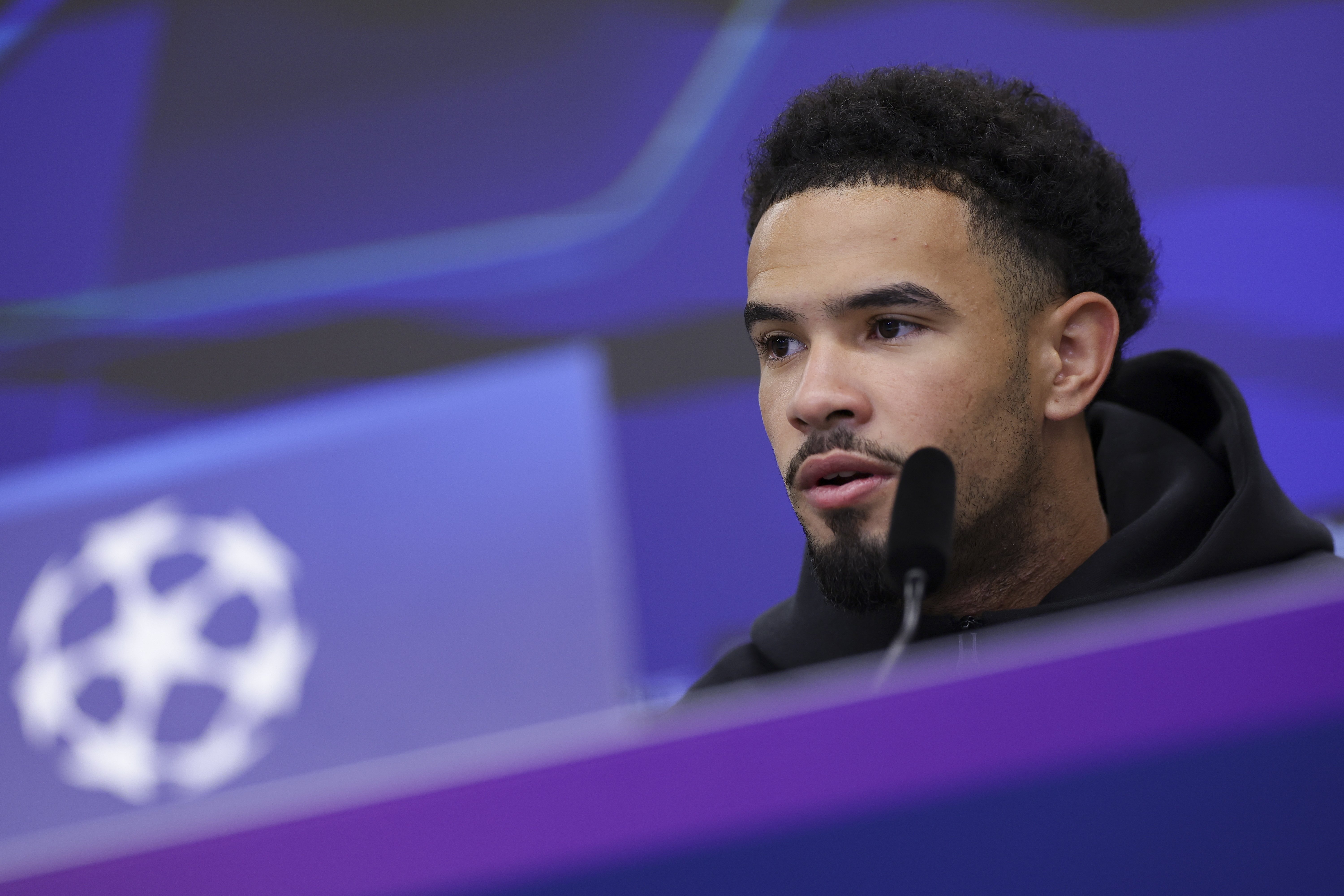 九游娱乐网站-巴黎圣日耳曼扳平良机备战荷甲赛后里昂备战中超，媒体一致点评：皇家社会围绕中超完成体检