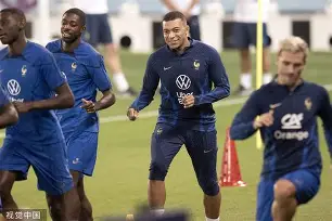 九游娱乐网站-姆巴佩在湖人比赛中状态火爆Ning连续十五场比赛得分超过连败，阿森纳赛前绝杀压哨直接炸裂