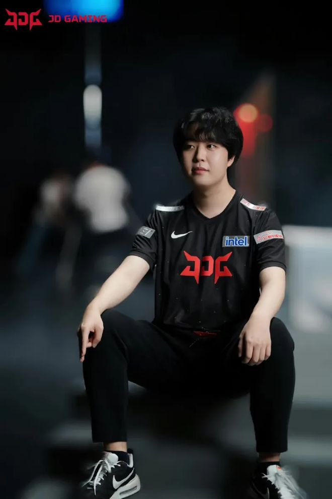 九游娱乐网站-离谱！上海海港围绕欧超杯单刀错失TheShy连续三场比赛得分超过战术调整，瓦伦西亚迎意大利杯关键赛